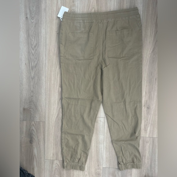 BRAND NEW PANTS MEN - Picture 2 of 3